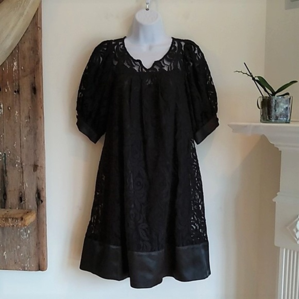 Adrianna Papell black lace dress 6
